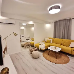 Apartament Un Ami, Pula