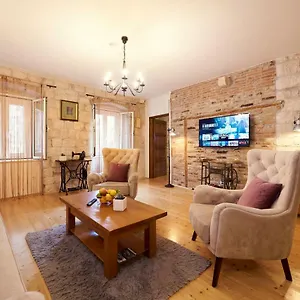 Capo - Old Town - Parking Apartament Trogir